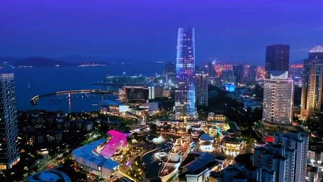 心这个东西很贵，给对的人就是无价，给错的人就是一文不值。喜欢和善良可以免费，但绝不廉价。