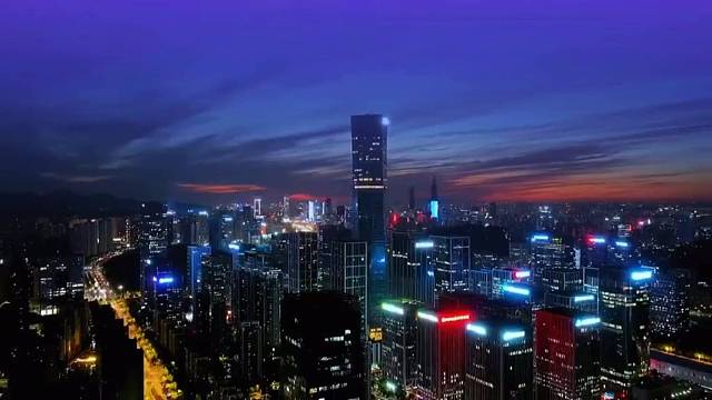 你的未来是什么样，取决于你现在做的选择。如果你现在只是在混日子，那对不起你的未来将会是一片空白。