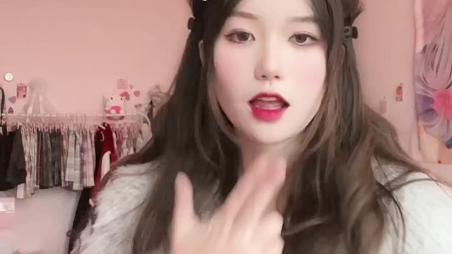 给大家表演下才艺