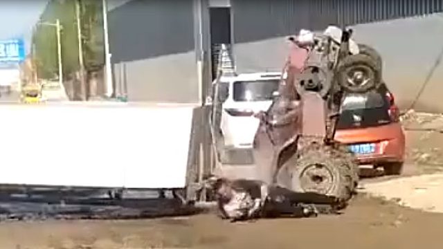 可能是你的拖拉机看了这个视频想笑