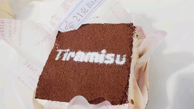 这么多年我一直没有瘦，就为了当年分别时你那一句“保重”