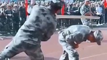 咋回事？難道是拿錯(cuò)棍子了？還是棍子被哪個(gè)混蛋給換了？？