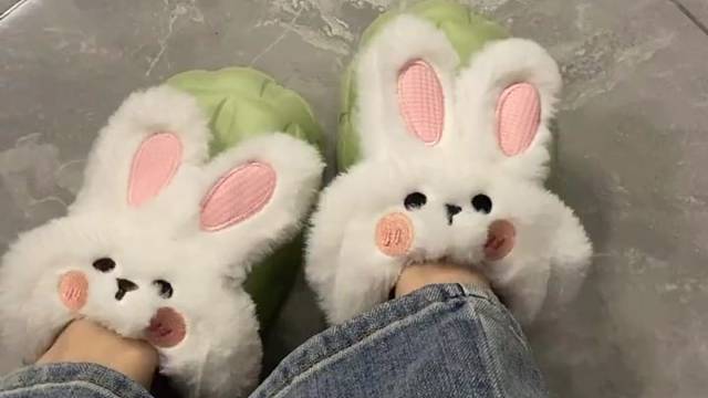 我的可爱兔兔到了，怎么样还不错吧～