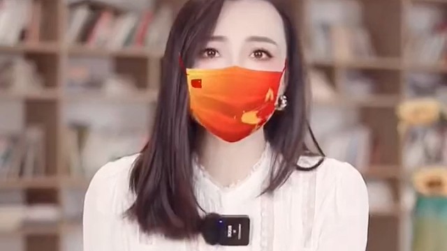 既想纠缠你又想放弃你