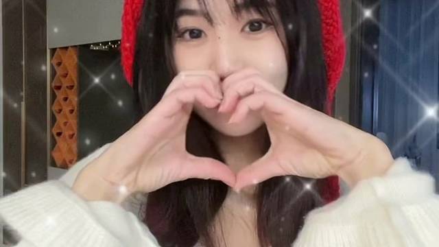 今年圣诞节怎么过～
#圣诞皮肤舞蹈大赛#