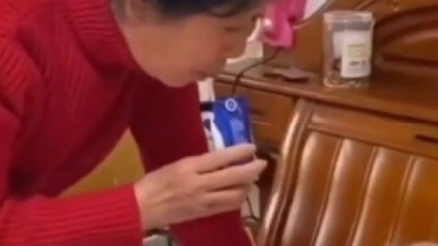 活的不如一只老鼠