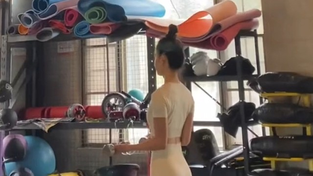 器械练习，塑造完美体态