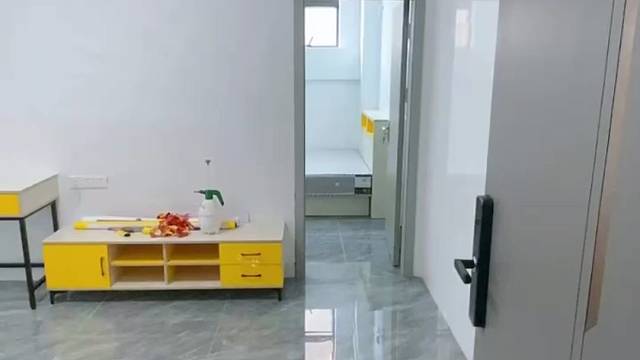 广州租房！永泰精装电梯大两房一厅，空间大光线好环境好，家电齐全，拎包入住。