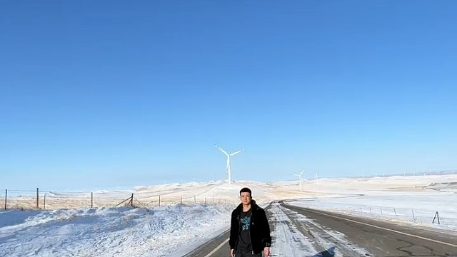 见过了世面后，雄鹰找不到，乌鸦看不上