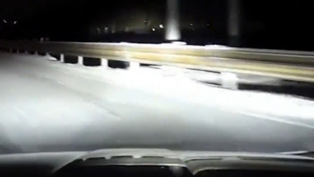 男子高速上开车打滑～妻子冷静指导化险为夷！