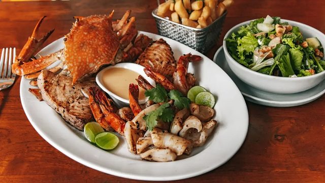 感谢 猫咪老板的魔法书哇 啊哈哈哈 开心的仔仔出现了 芜湖