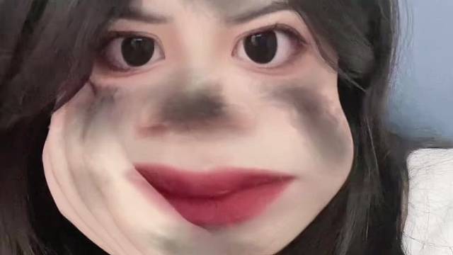 爱像镜子里自己的脸