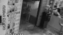 12月28日，浙江杭州，4位少年破门进店盗窃，偷走多部苹果手机后，36秒迅速逃走