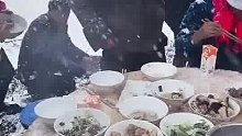天寒地冻挡不住咱吃席人的热情