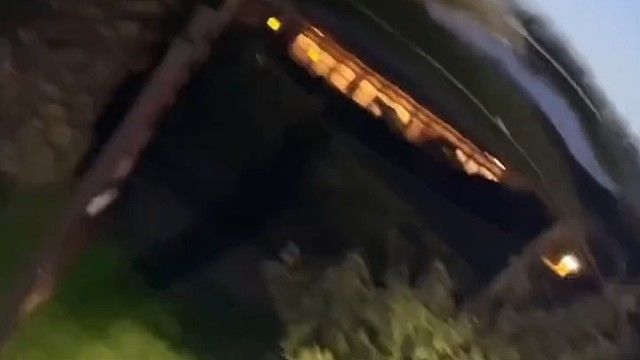 南风知我意，吹梦到西洲。