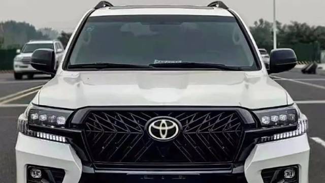 丰田霸道外观改款升级案例！