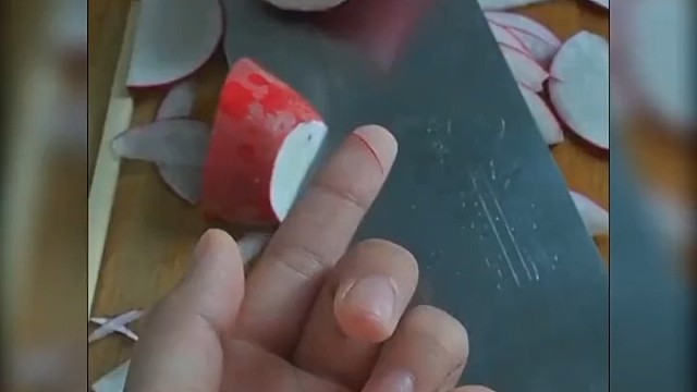 挣钱不挣钱先办服务员