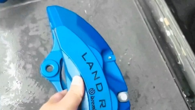 路虎发现升级六活塞卡钳007冰封蓝