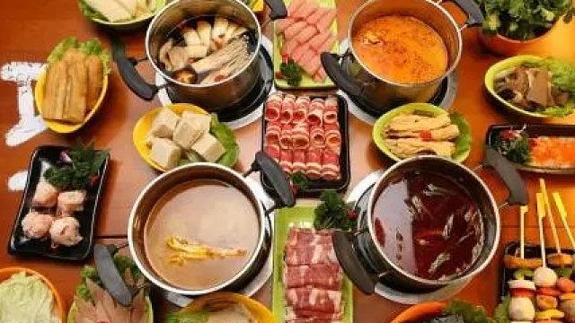 感谢 晓玛丽老板的大火锅哈  芜湖  这次准备好了吗 提前开饭了 快来啊