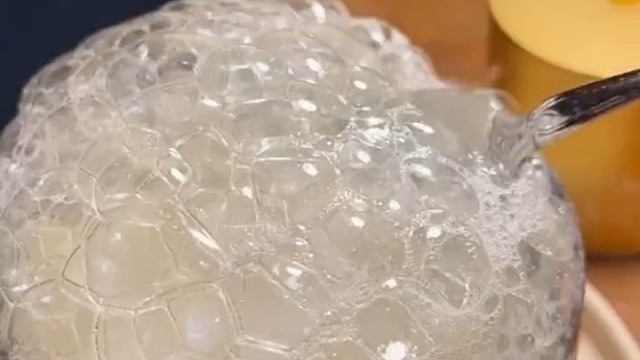 米其林西餐厅的美食为什么看起来盘子很大菜的份量却很少