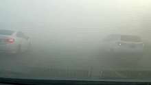 行车途中突遇团雾，短短的一段路程走的提心吊胆…