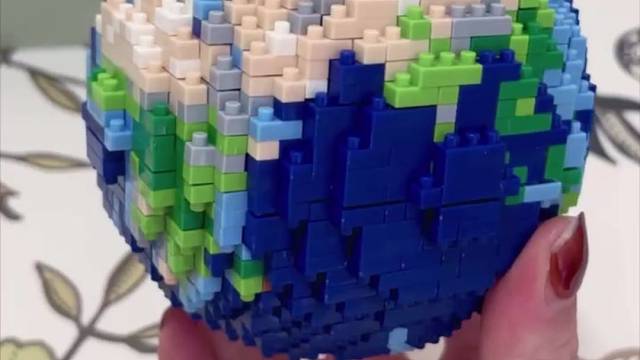 大年三十，拥有整个地球。大家新年快乐