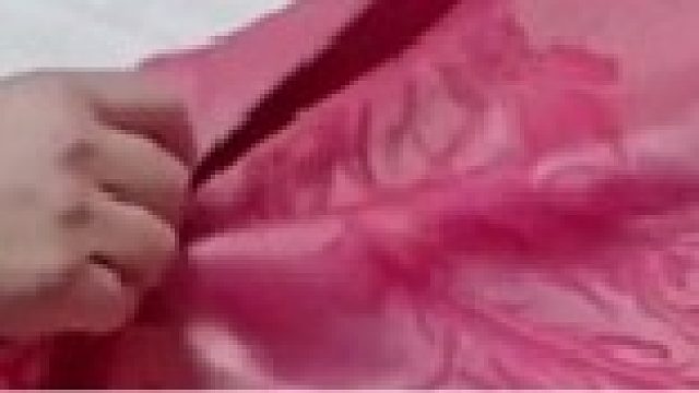 女子称婆婆做的结婚喜被里面填的不是棉花，而是泡沫……