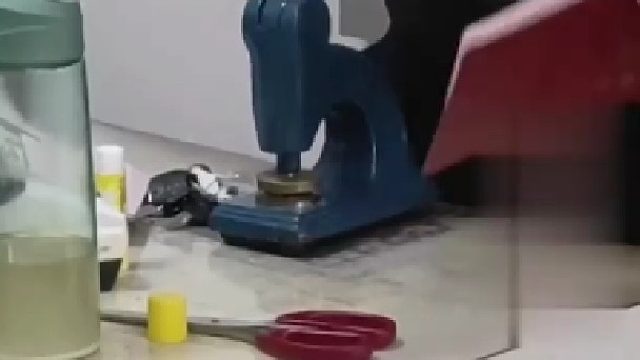 女子和男友加好友仅4天，就开车1700公里去接她，12天后就领证了！