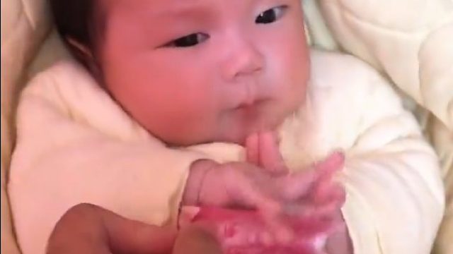 这是一个视金钱如粪土的宝宝呀