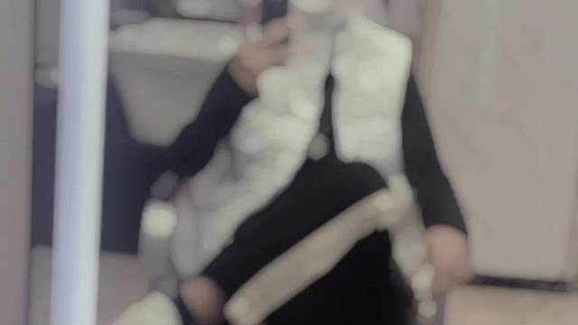 别留在我的遗憾里.