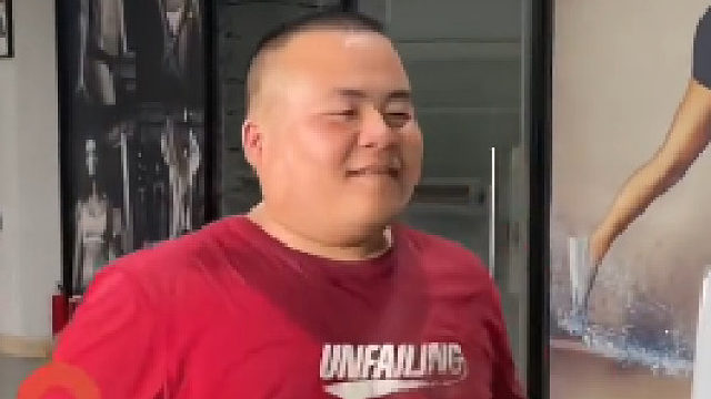 送过来减肥二个月后，出营当天亲妈都不认识了