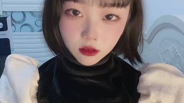 霞小猪的首次视频