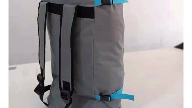 现实的背包（暗区着迷）