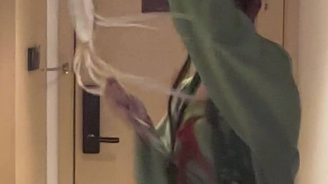 岑娇露实名直播…娘了吧唧几的