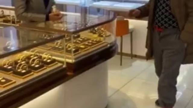 大爷年轻的时候也是个高手