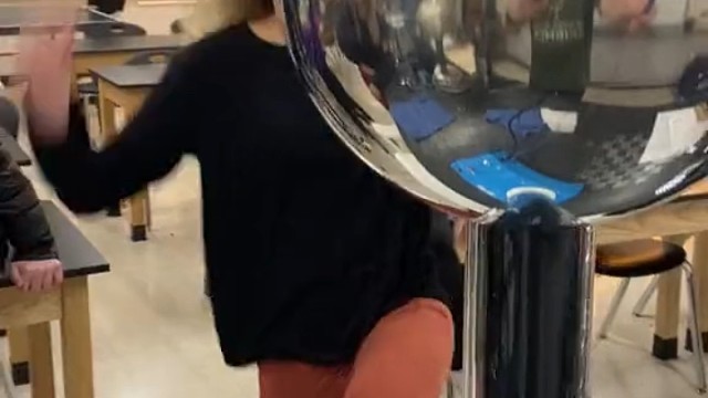 你笑什么笑，后面那个小光头