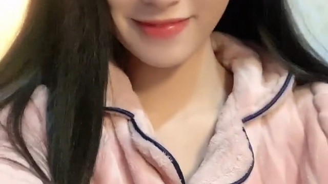 有些脾气怎么了你见过不带刺的玫瑰吗