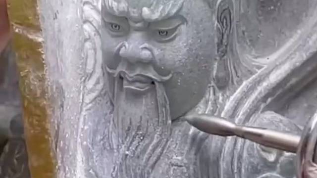 玉不琢，不成器。工必有意，意必吉祥。生生不息，心上之意……