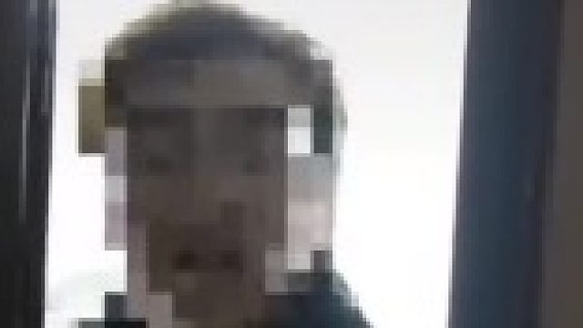 妻子临近预产期经常被楼上邻居深夜吵醒，丈夫上楼理论竟被怼：你住楼下要清楚自己的地位