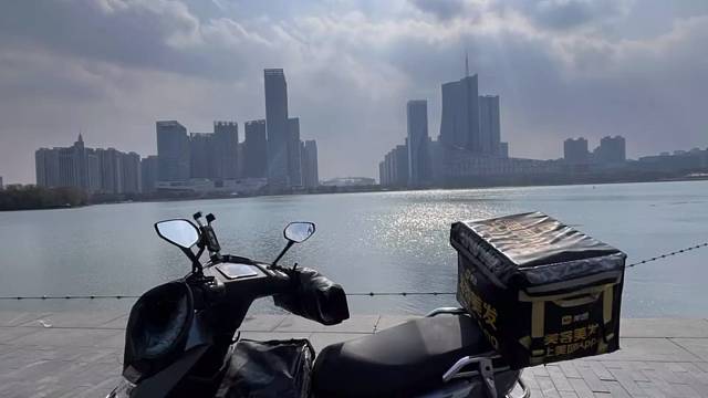 #电动车#等你只要你喜欢这个世界，你才算真正活在这个世界上。