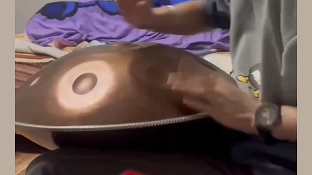 龙卷卷奉上，忽略沙发上的床单