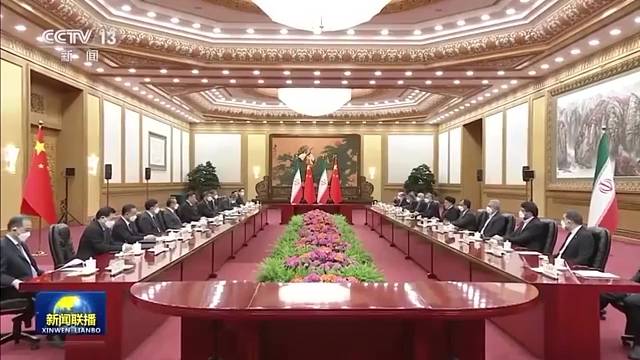 习近平同伊朗总统莱希举行会谈
