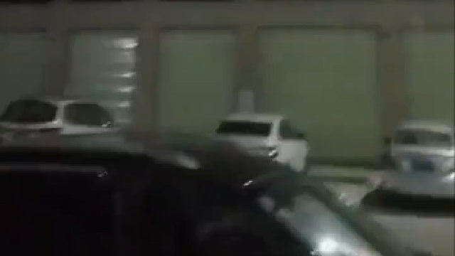 你赚大了，买一套住整栋楼