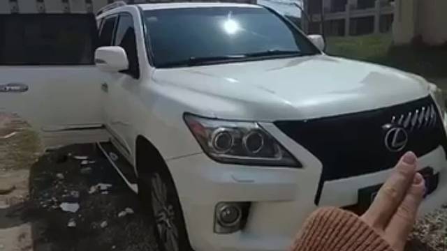 雷克萨斯570到厂即将升级航空座椅