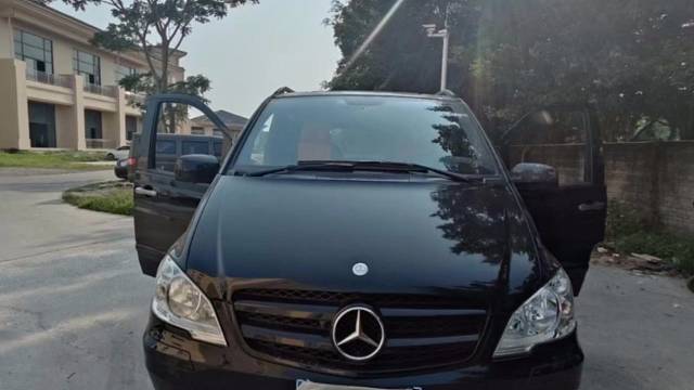 2011款奔驰老威霆升级中排航空座椅 沙发床 内饰