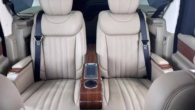 路虎发现4升级航空座椅