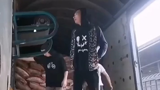 点赞打工人，生活很累，但也要有乐趣