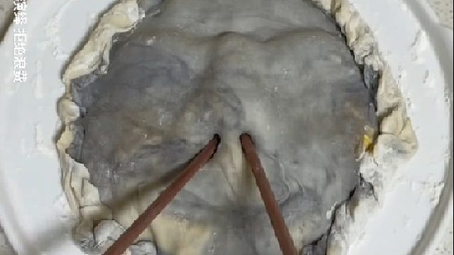 厌倦了外面的勾心斗角，就回到我身边吧