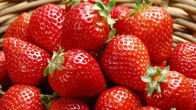 感谢 猛男老板的法拉利呀 哎嘿嘿 今天的爆率好高啊  起飞飞