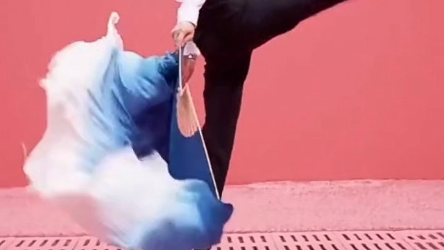 不仅舞跳的好，人还这么帅，还有天理没~